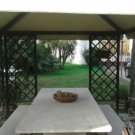 Casina Delle Arti Bed & Breakfast San Cataldo  Luaran gambar