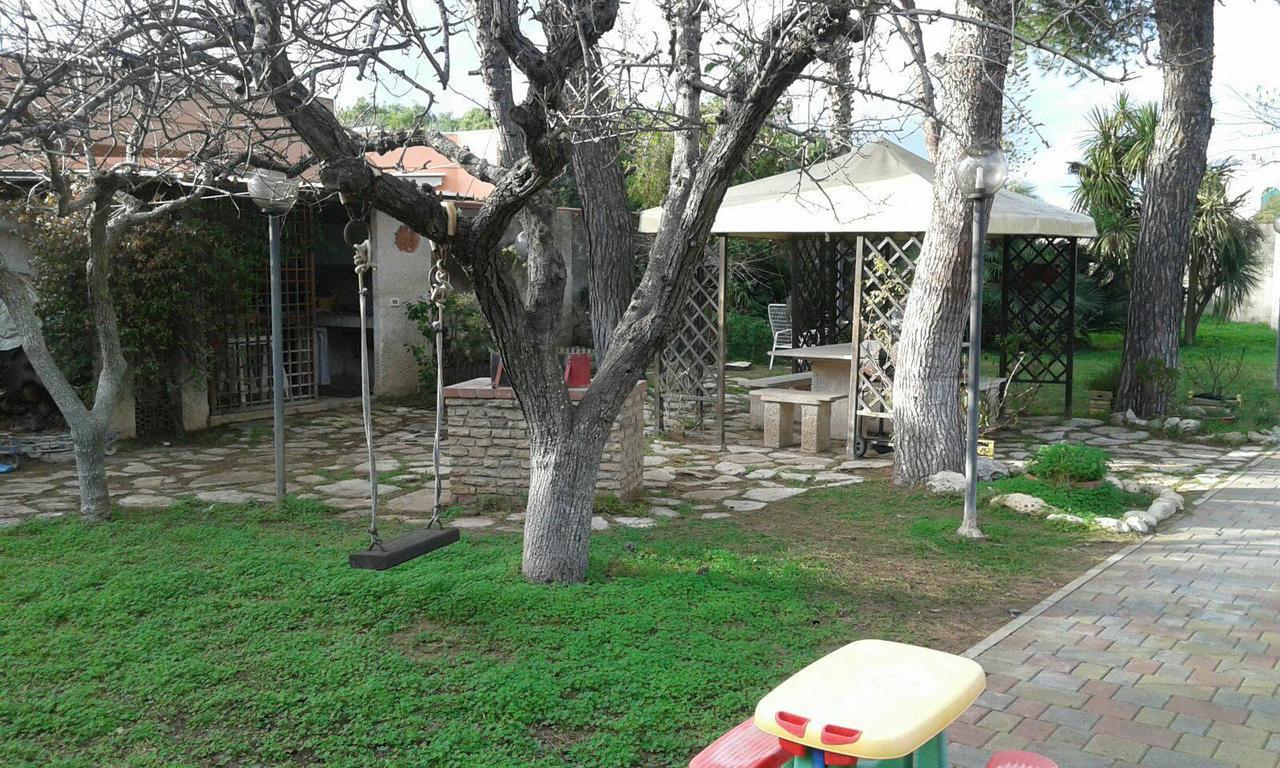 Casina Delle Arti Bed & Breakfast San Cataldo  Luaran gambar